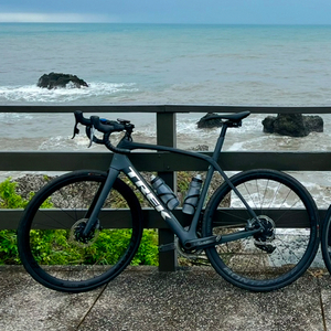 2021 Trek Domane SL7 eTap Sram Silver, gray or bare metal