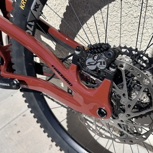 2022 Pivot FireBird Red
