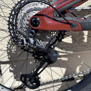 2022 Pivot FireBird Red