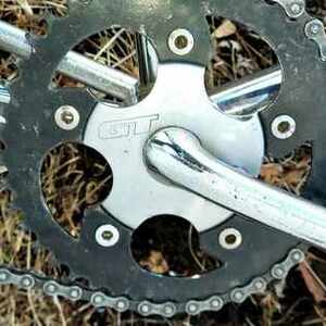 GT Bicycles Dyno Silver, gray or bare metal and Black