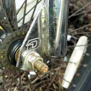 GT Bicycles Dyno Silver, gray or bare metal and Black