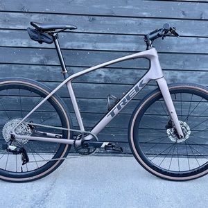 2025 Trek FX Sport 6 Brown and Yellow or Gold