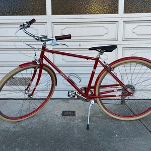 PUBLIC bikes V7 Red