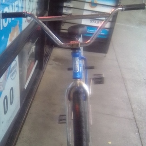 2010 Crew CB29 XXVIIII Blue and Silver, gray or bare metal