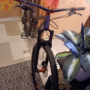 Yeti Downhill full suspension Silver, gray or bare metal, Orange, and Black