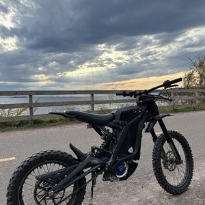 2022 Surron Light Bee X e-motorcycle/e-dirtbike (no pedals) Black