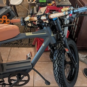 2024 Lyric Cycles GRAFFITI X Blue