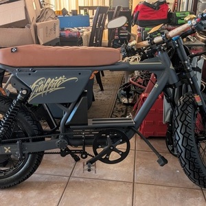 2024 Lyric Cycles GRAFFITI X Blue