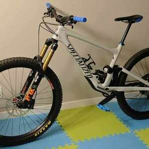 2023 Specialized Enduro White