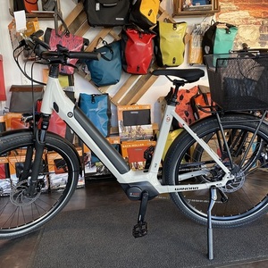 2022 Winora Sinus 9 Wave i625Wh 27,5" 9-G Alivio ... White, Black, and Orange