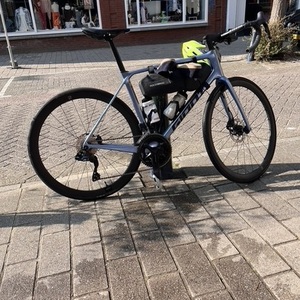 2025 Giant TCR Advanced 0 Blue en Silver, gray or bare metal