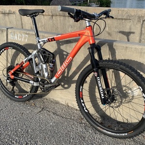 2011 BMC Superstroke 01 Red and Silver, gray or bare metal