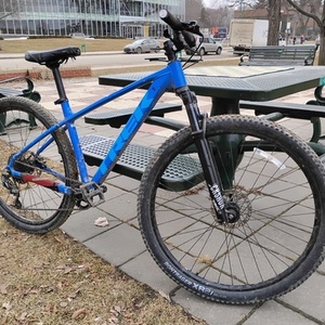 2024 Trek Marlin Blue