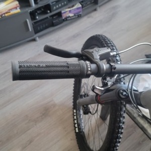 2022 Cannondale Mountain Bike Silver, gray or bare metal