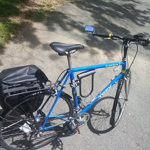 1992 Trek 1000 Flat Bar Blue and Silver or Gray