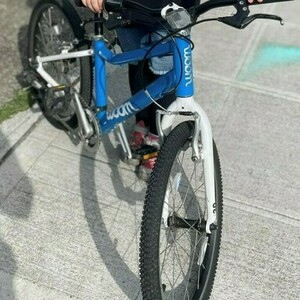 2022 Woom 4 Blue