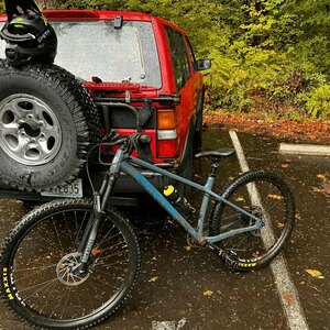 2025 Santa Cruz Chameleon Blue