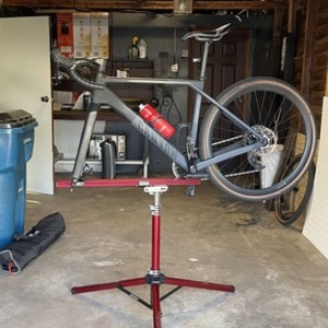 2024 Canyon bicycles Grail CF SL 7 AXS Silver, gray or bare metal