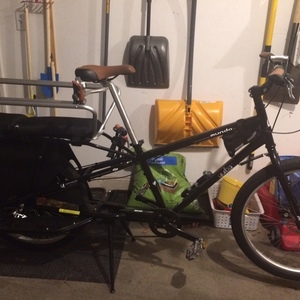 Yuba Mundo cargo bike (rear storage) Black