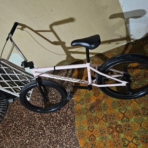 2024 Fit bike Co. Str Pink