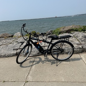 2022 Huffy Everett Black