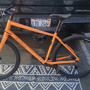 2025 Salsa Abus Bordo Orange