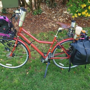 2022 Priority Bicycles TURI Red