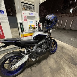 2024 Yamaha MT 09 SP Silver, gray or bare metal