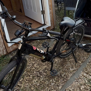 2022 Aventón 500.2 Black