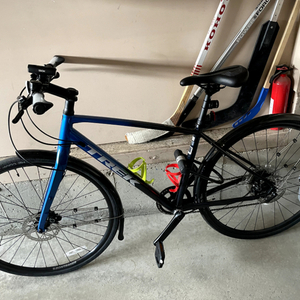 2023 Trek FX3 Blue and Black