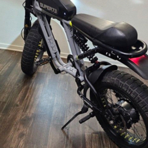 2021 Super73 RX Silver, gray or bare metal and Black