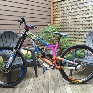 2015 YT Tues Stickers tape or other cover-up