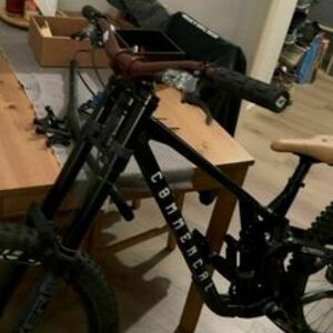 2024 Commencal Bikes Supreme v5 Black