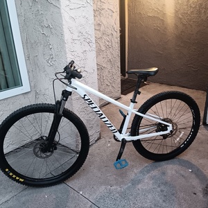 2025 Specialized M White and Black