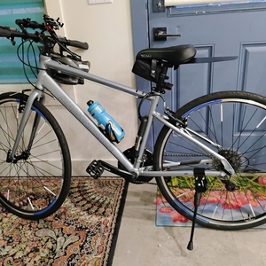 Diamondback T6 6061 Aluminum frame with Aluminum ... Silver, gray or bare metal