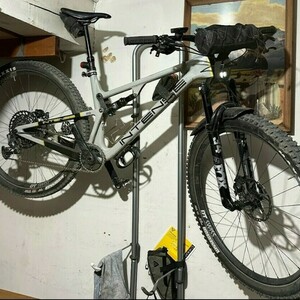 2023 Intense Sniper T Silver, gray or bare metal