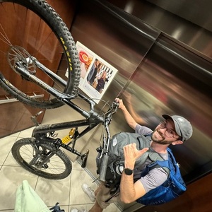 2017 Specialized Enduro Öhlins Coil 29 Black and Yellow or Gold