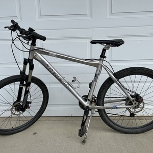 2007 Trek 6000 Silver, gray or bare metal
