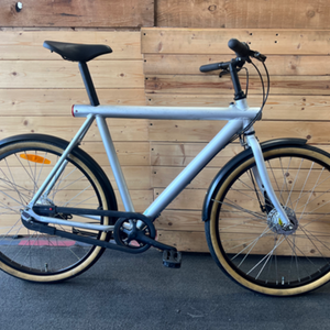 VanMoof Volume 1 Silver, gray or bare metal