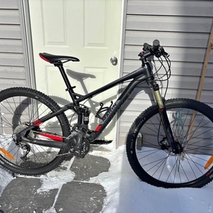 2015 Marin Bikes Riftzone 5 Black and Red