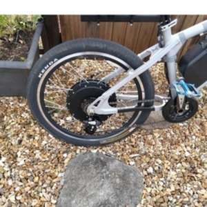 Unknown Silver, gray or bare metal