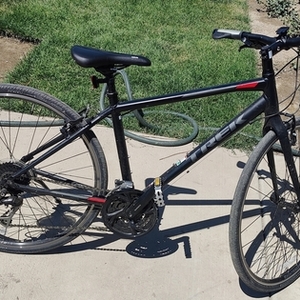 Trek fx3 Black and Red