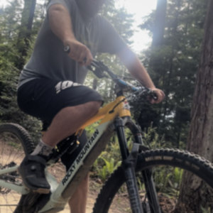 2022 Rocky Mountain Bicycles Altitude Power Play Yellow or Gold