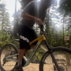 2022 Rocky Mountain Bicycles Altitude Power Play Yellow or Gold