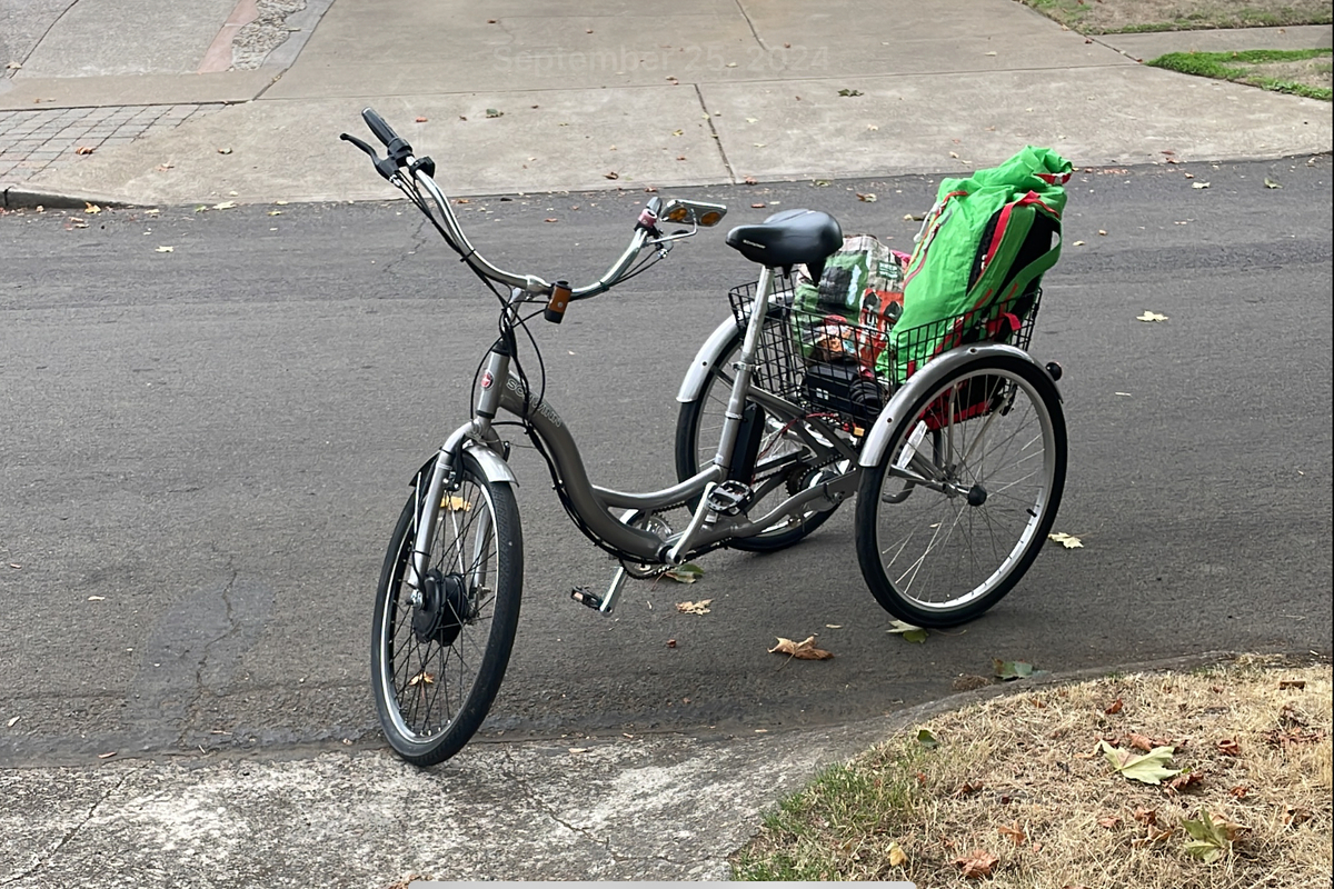 Tricycle photo
