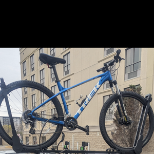 2021 Trek Marlin 6 Blue