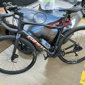 2024 Giant Revolt Advanced 3 Carbon ML Black