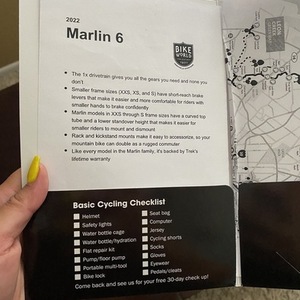 2022 Trek Marlin 6 Black and Blue