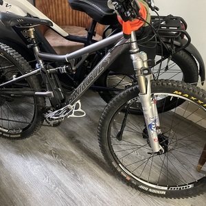 2025 Santa Cruz Aluminum Silver, gray or bare metal