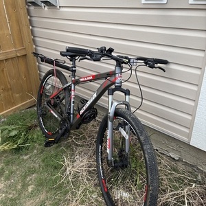 Techshark Trailblazer 2.0 Silver, gray or bare metal, Red, and Black